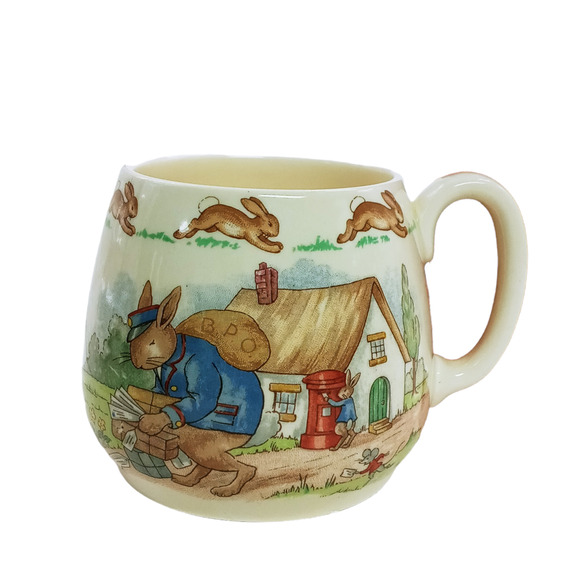 Royal Doulton Bunnykins Easter Bunny Rabbit Mug Postman Town Station Cup VTG - Picture 3 of 12